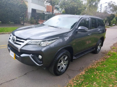 Toyota Fortuner Urbana 2.7 2019